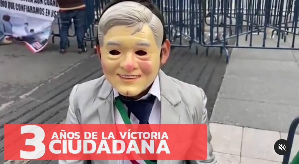 Agustín se disfraza de AMLO para celebrar 3 años del triunfo