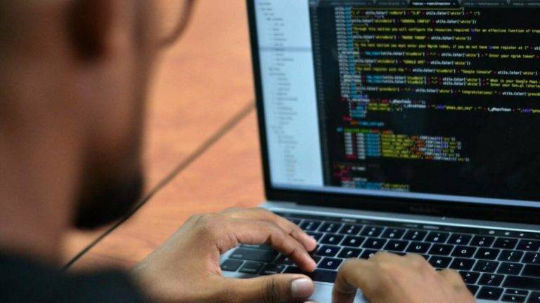 FGR investiga a Zerón por caso de espionaje con Pegasus