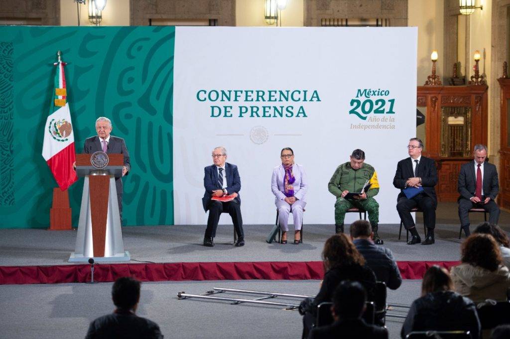 En México se podría vacunar a niños y adolescentes enfermos: AMLO