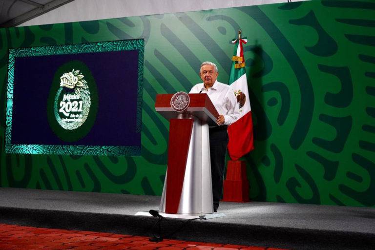 Faltó voluntad, no dinero, para instalar más casillas: AMLO