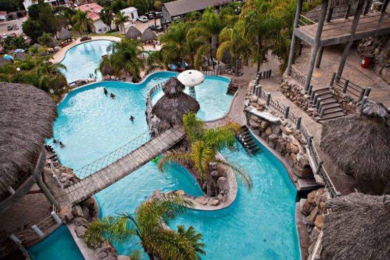 Balnearios de Hidalgo pedirán comprobante de vacunación para usar instalaciones