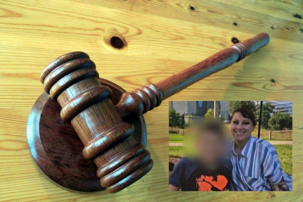 Ante ello el juez determinó que el menor deberá permanecer bajo la custodia de su padre, quien cuenta con el esquema completo de vacunación