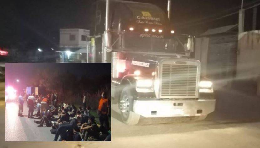 Abandonan a 141 migrantes en la caja de un tráiler en Nuevo León