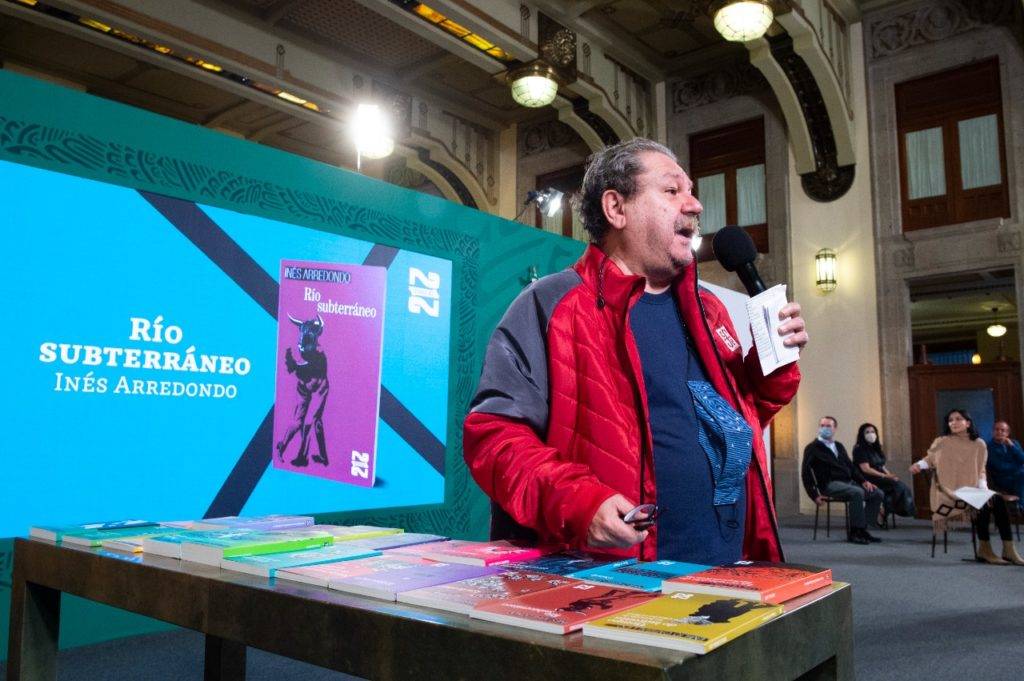 Gobierno entregará más de 2 millones de libros gratuitos de la colección 21 para el 21