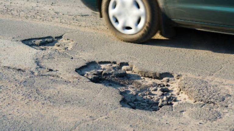 ¡NO más baches! AMLO asigna presupuesto especial para todas las ciudades del país