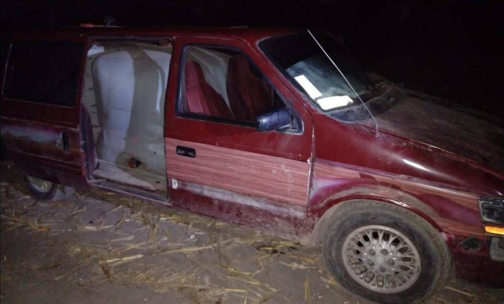 Elementos de la Sedena y personal de Pemex clausuraron tres tomas clandestinas en diferentes puntos del municipio de Tlaxcoapan, Hidalgo.