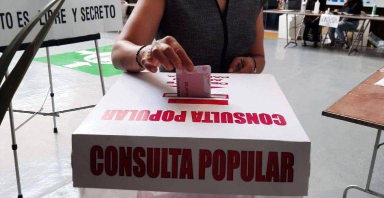 Resultados preliminares de la consulta marcan una amplía ventaja del “Sí”