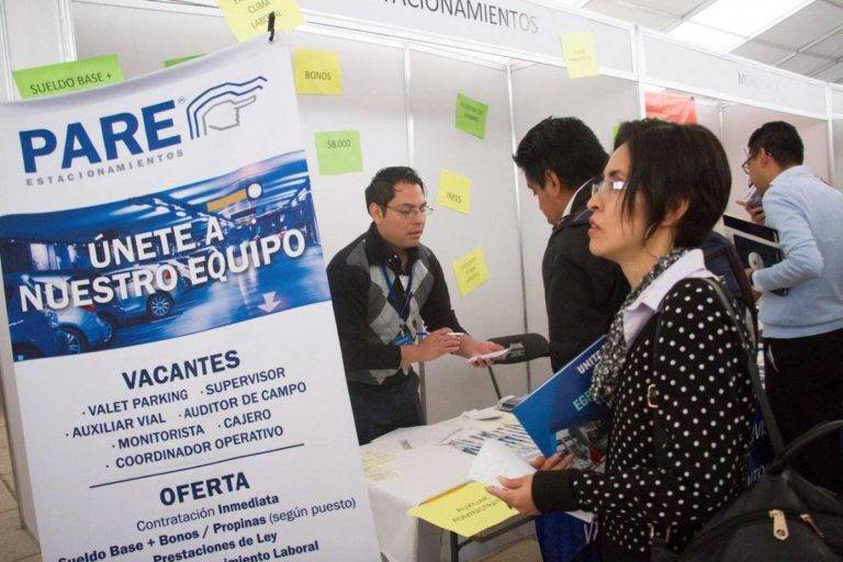 El 50% de los subcontratados ya cuentan con patrones reales: IMSS