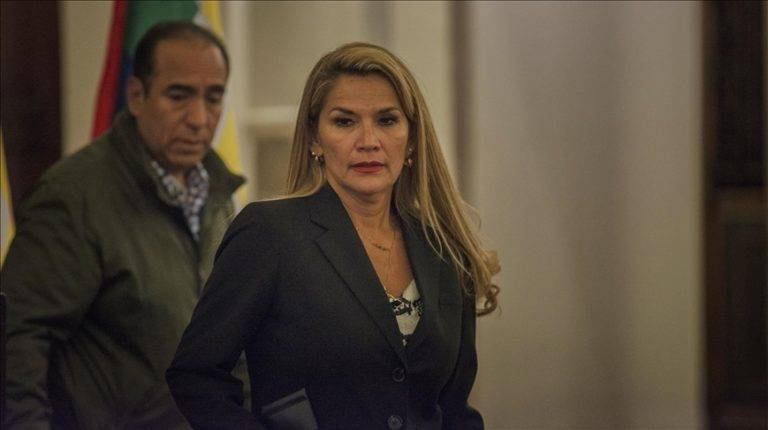 Justicia de Bolivia extiende seis meses más la prisión preventiva a la expresidenta Áñez