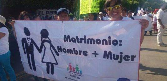 Destapan grupos de ultraderecha en México
