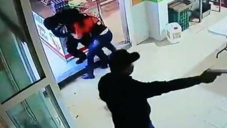 Captan cámaras de seguridad secuestro de una mujer en Guanajuato