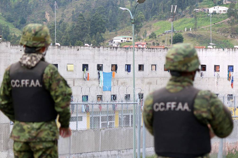 Reportan que 6 cuerpos encontrados en la Penitenciaria del Litoral estaban decapitados, por lo que, las autoridades de Ecuador ya investigan el caso. 