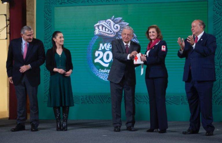 Arranca la colecta de la Cruz Roja; AMLO pide apoyo de la sociedad