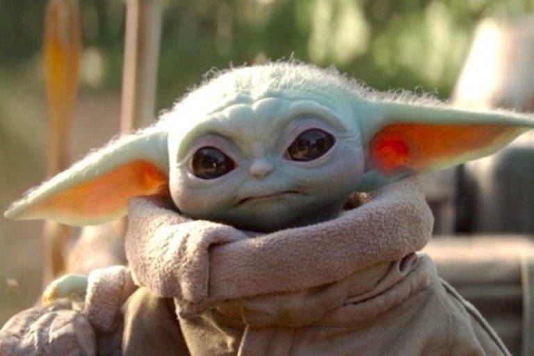Detienen a hombre que traficaba fentanilo dentro de un Baby Yoda