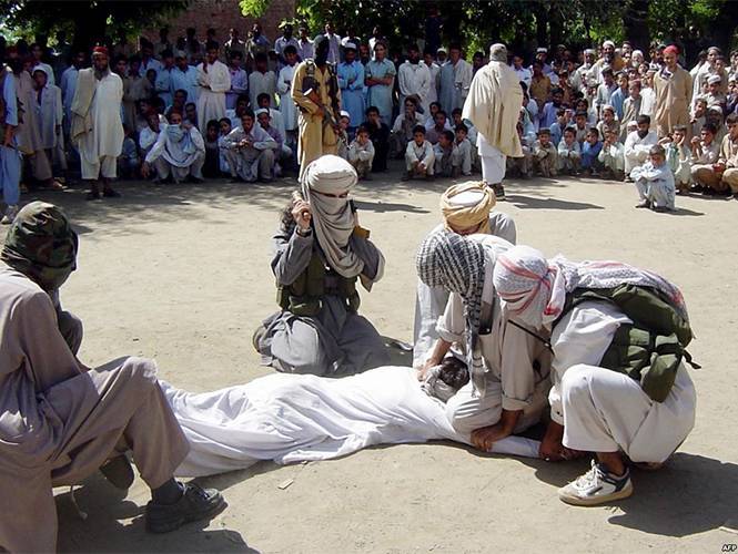 Líder talibán anuncia el regreso de las mutilaciones en Afganistán 