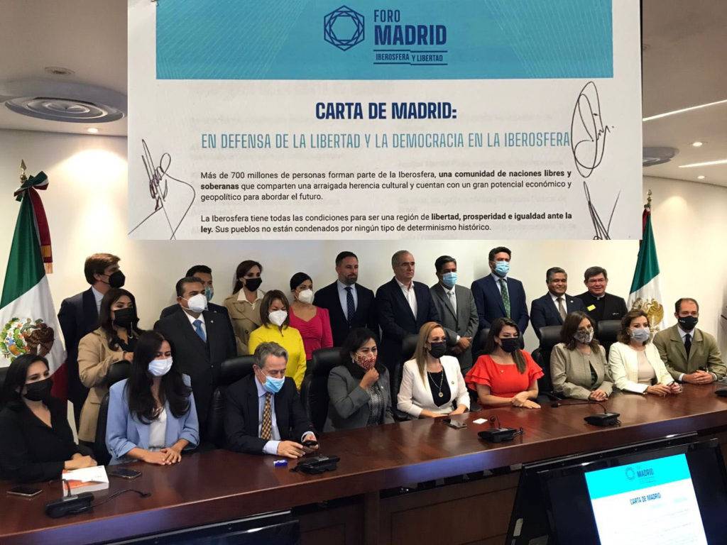 Panistas, aliados del partido ultraderechista español Vox