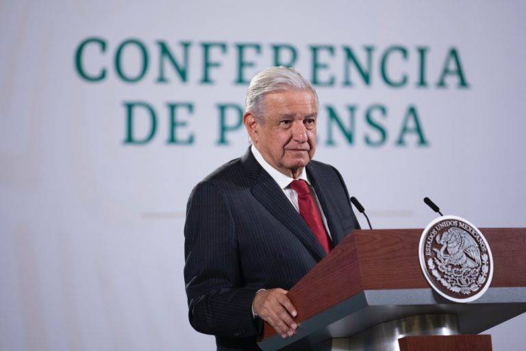 Ministros piden devolver mil mdp a los Azcárraga y duermen tranquilos: AMLO