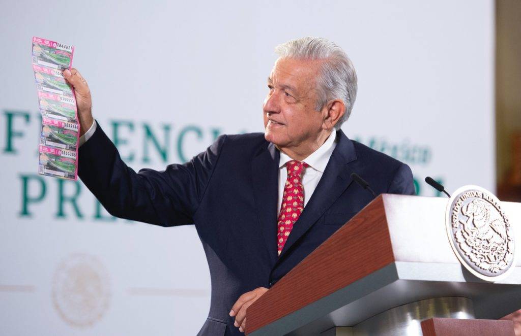 Sorteo del 15 de septiembre servirá para apoyar a deportistas: AMLO