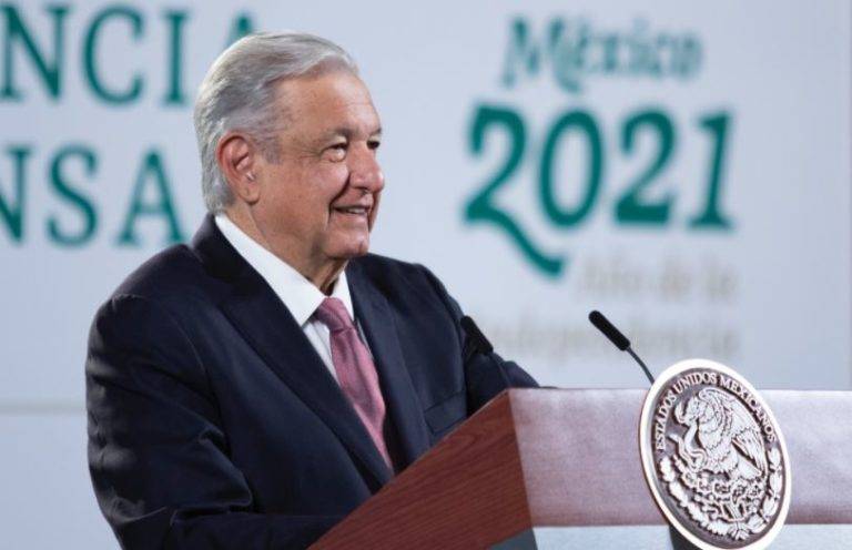 AMLO enviará informe a la SCJN para aclarar la vacunación en menores
