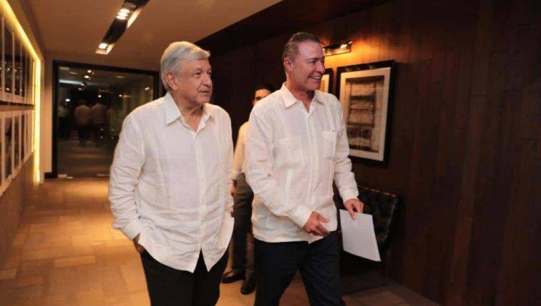 AMLO integrará a su gabinete al gobernador priista de Sinaloa