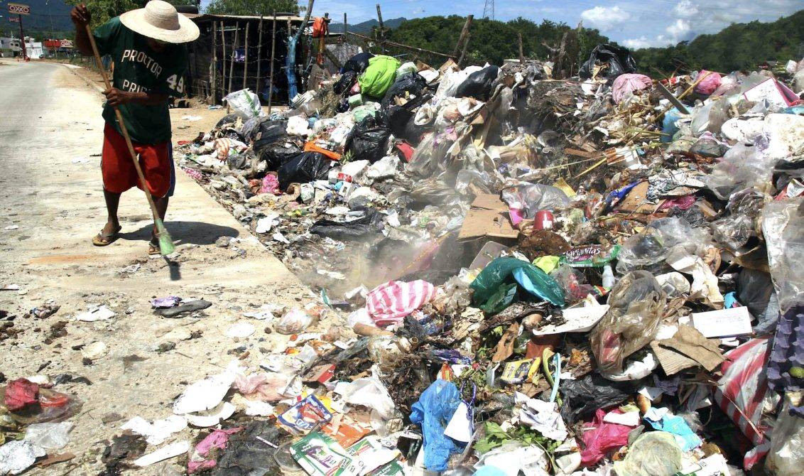 Declaran emergencia sanitaria en Acapulco por basura acumulada