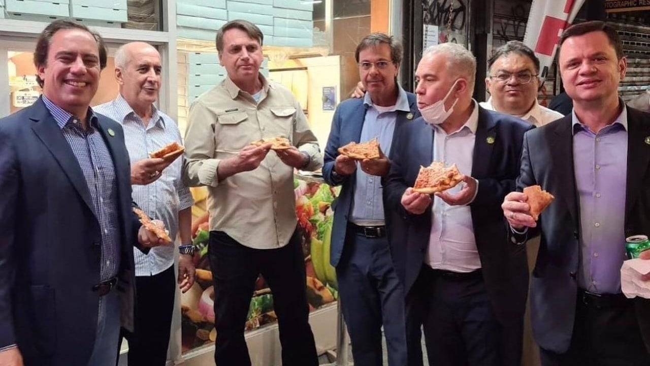 Restaurantes de NY prohíben entrada a Bolsonaro por no vacunarse contra Covid