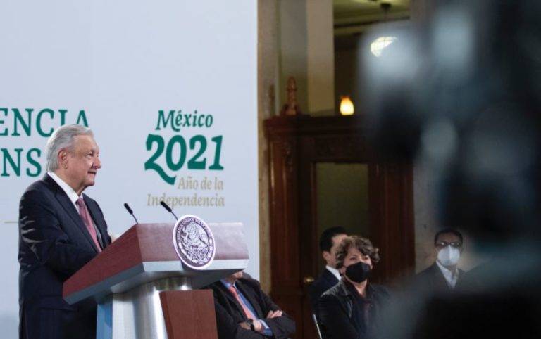 Voto electrónico, en la próxima elección sindical petrolera: AMLO