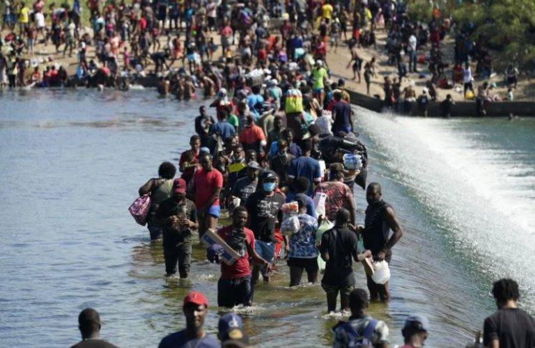 Migrantes haitianos serán regularizados y no habrá redadas: INM