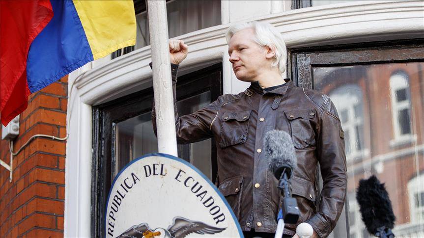 Informe revela que la CIA buscó secuestrar a Assange de embajada de Ecuador para asesinarlo