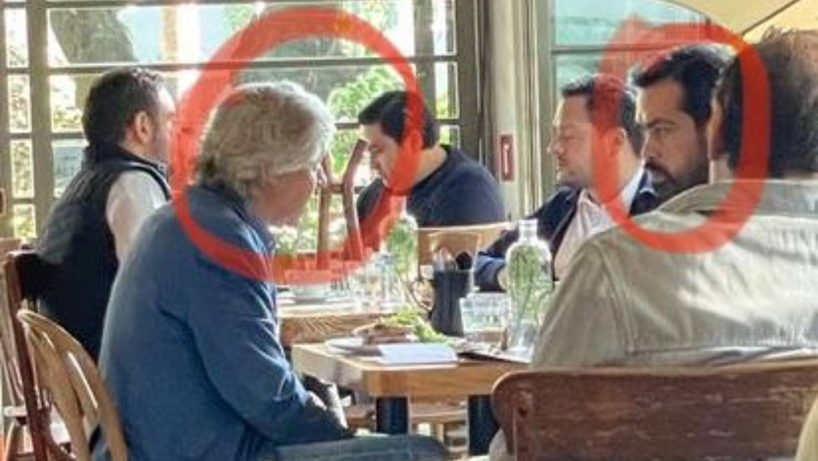 Viralizan foto de Claudio X. con diputado de MC en restaurante