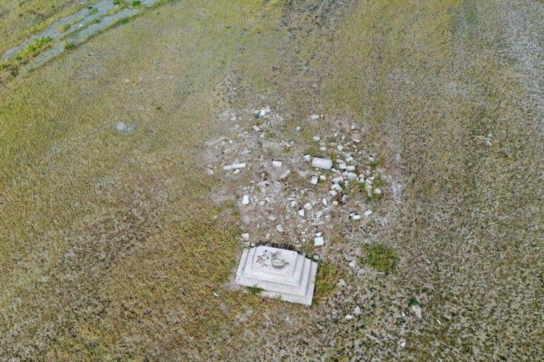 Ciudad fantasma sumergida bajo el agua reaparece por sequía