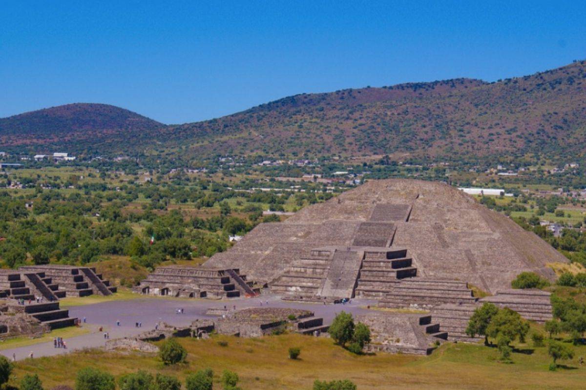 Alumna del IPN crea aplicación para recorridos virtuales por Teotihuacán
