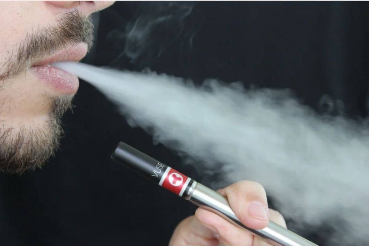 Cigarros electrónicos contienen miles de sustancias químicas desconocidas