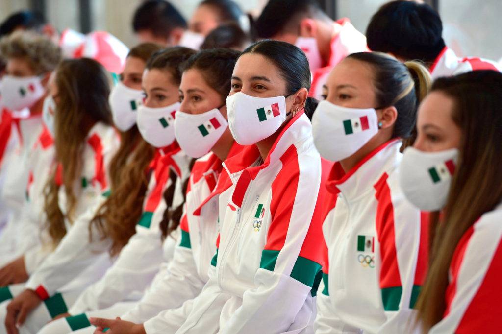 Atletas mexicanos que compitieron en Tokio recibirán premio económico histórico