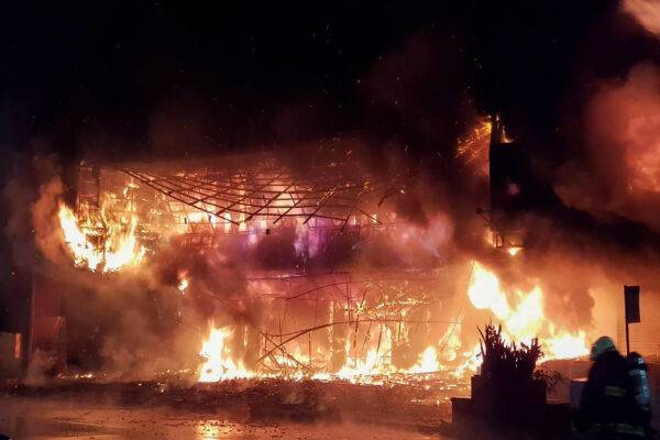Mueren 46 personas en incendio de edificio de Taiwán 