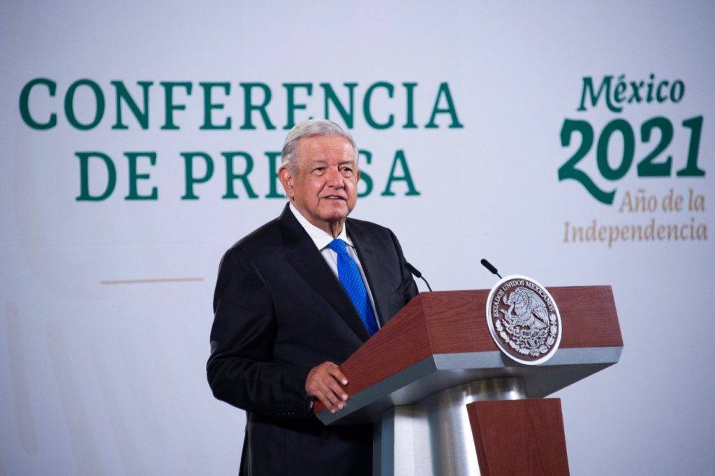 En 2023 decidiremos si retiramos concesión a Telmex, lo que convenga más: AMLO