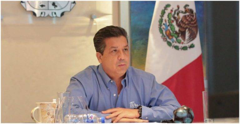 Amigo de Cabeza de Vaca obtuvo 129 contratos por adjudicación directa