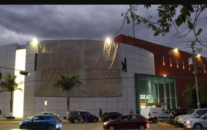 Ya no cobraran estacionamiento las plazas y centros comerciales de Oaxaca