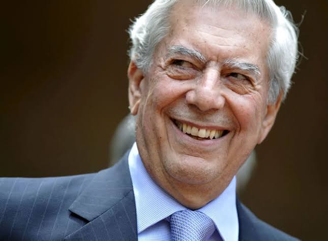 Vargas Llosa utilizó paraísos fiscales para evadir impuestos