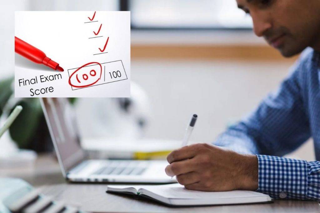 Maestro es suspendido por ponerle 10 a todos sus alumnos