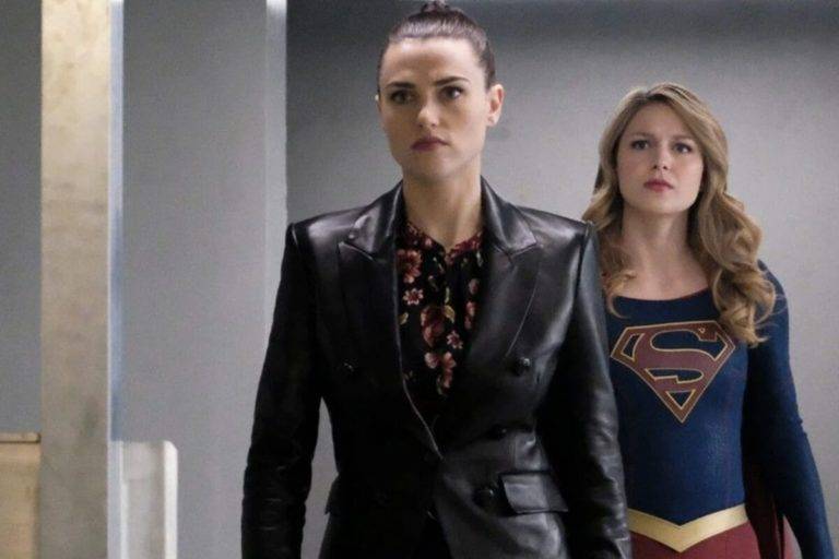 CW censuró beso entre Supergirl y Lena Luthor y fans enfurecen