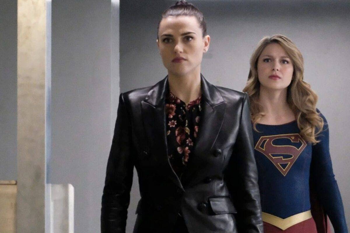CW censuró beso entre Supergirl y Lena Luthor y fans enfurecen