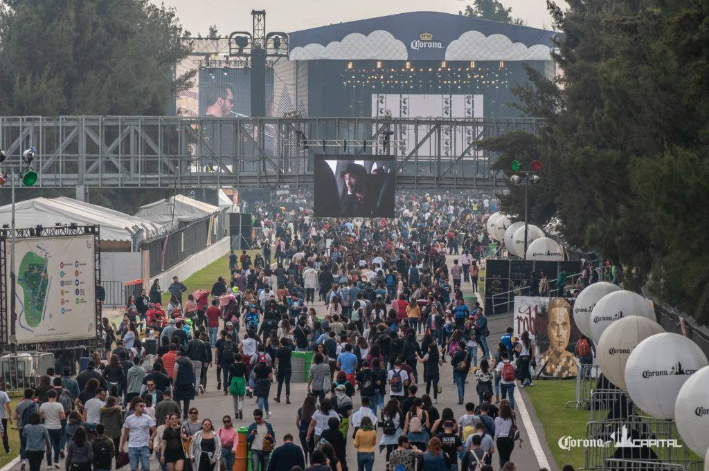 Detienen a ladrones de celulares en el Corona Capital