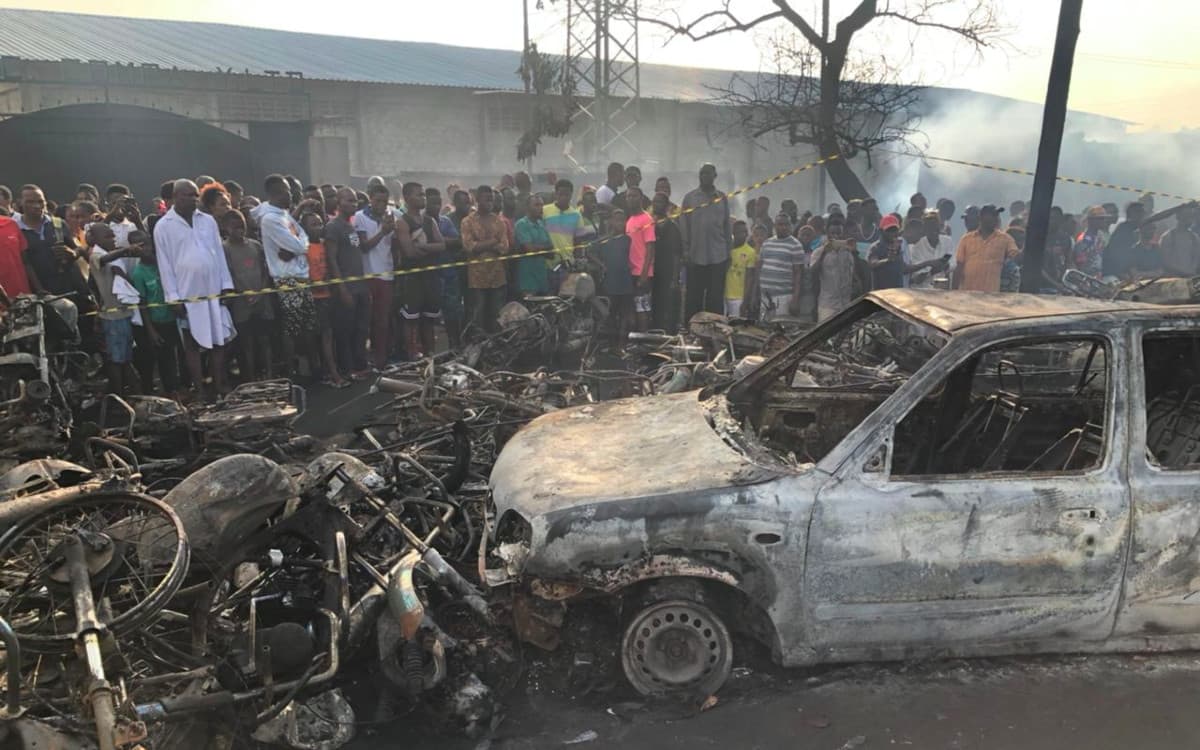 Aumentan a 144 los muertos por explosión en Sierra Leona