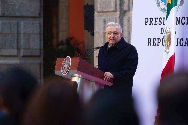 Presupuesto para 2022 beneficiará a pobres y a ricos; sin riqueza "mal habida": AMLO