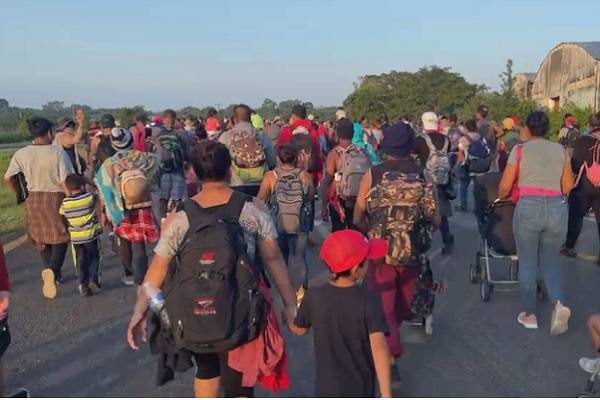 Caravana migrante se va para Sonora