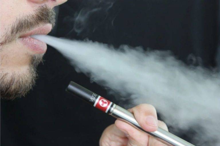 Hombres que vapean tendrían mas probabilidad de padecer disfunción eréctil