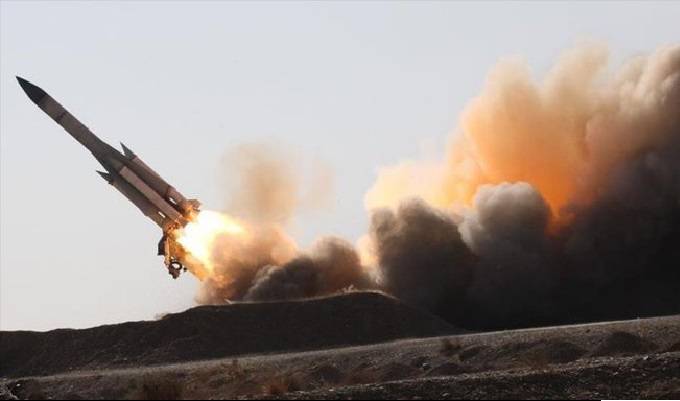 Irán dispara misil contra instalación nuclear