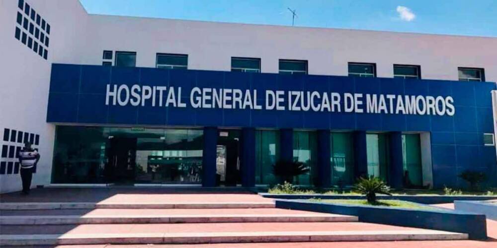 Se incendia hospital en Puebla, hay un bebé con quemaduras