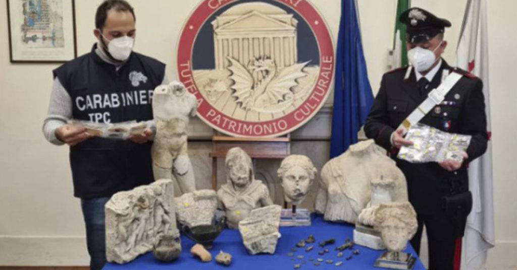La Europol arrestó a 52 personas por tráfico de bienes culturales e incautó más de 9 mil piezas arqueológicas, entre ellas varias mexicanas.